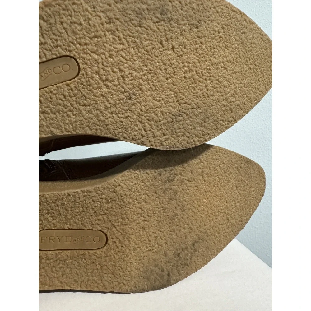 Frye & Co ILISHA Stacked Heel Boot Tan Ankle Side Zip Womens 6M See Desc*